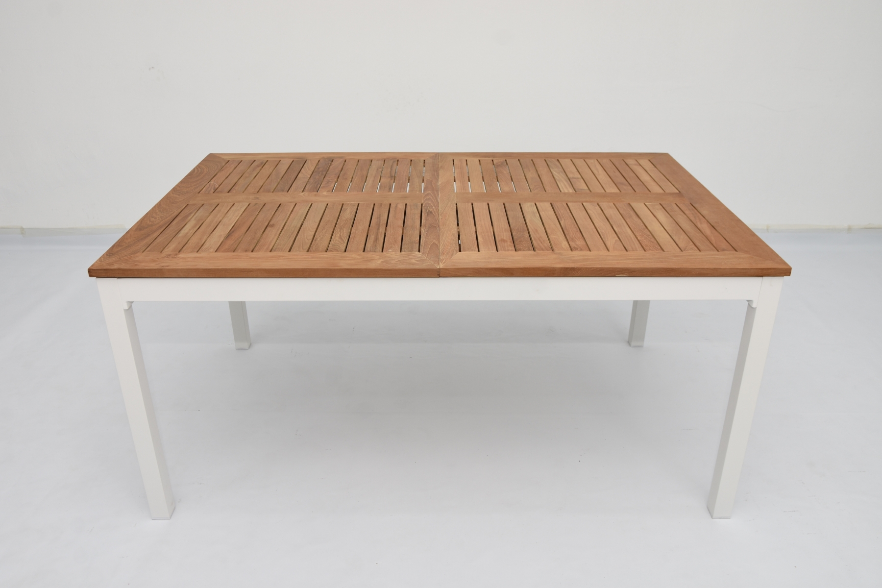 שולחן אלומיניום לבן נפתח בשילוב עץ טיק 100*160*240 לורין LORRAINE AT 2222